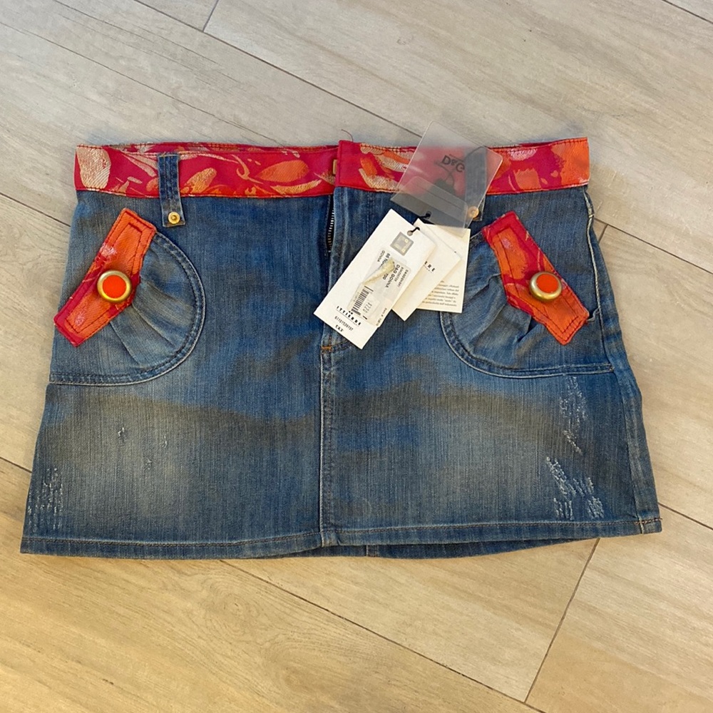 D & G denim skirt